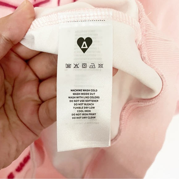 Like New! Aelfric Eden Cartoon Line Character Print Pink Hoodie Size Medium - Picture 9 of 13